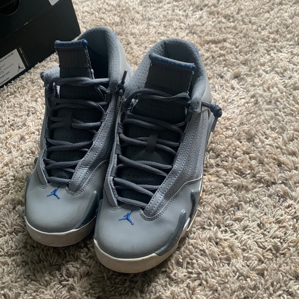Wolf grey retro Jordan 14s